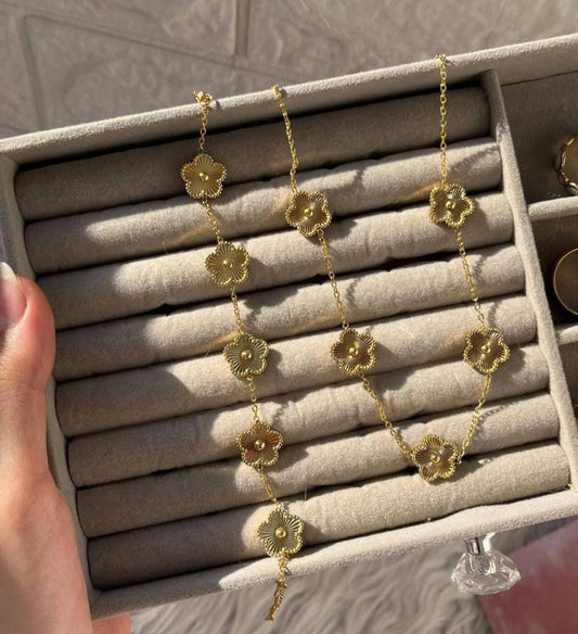 Pearl Clover Bracelet