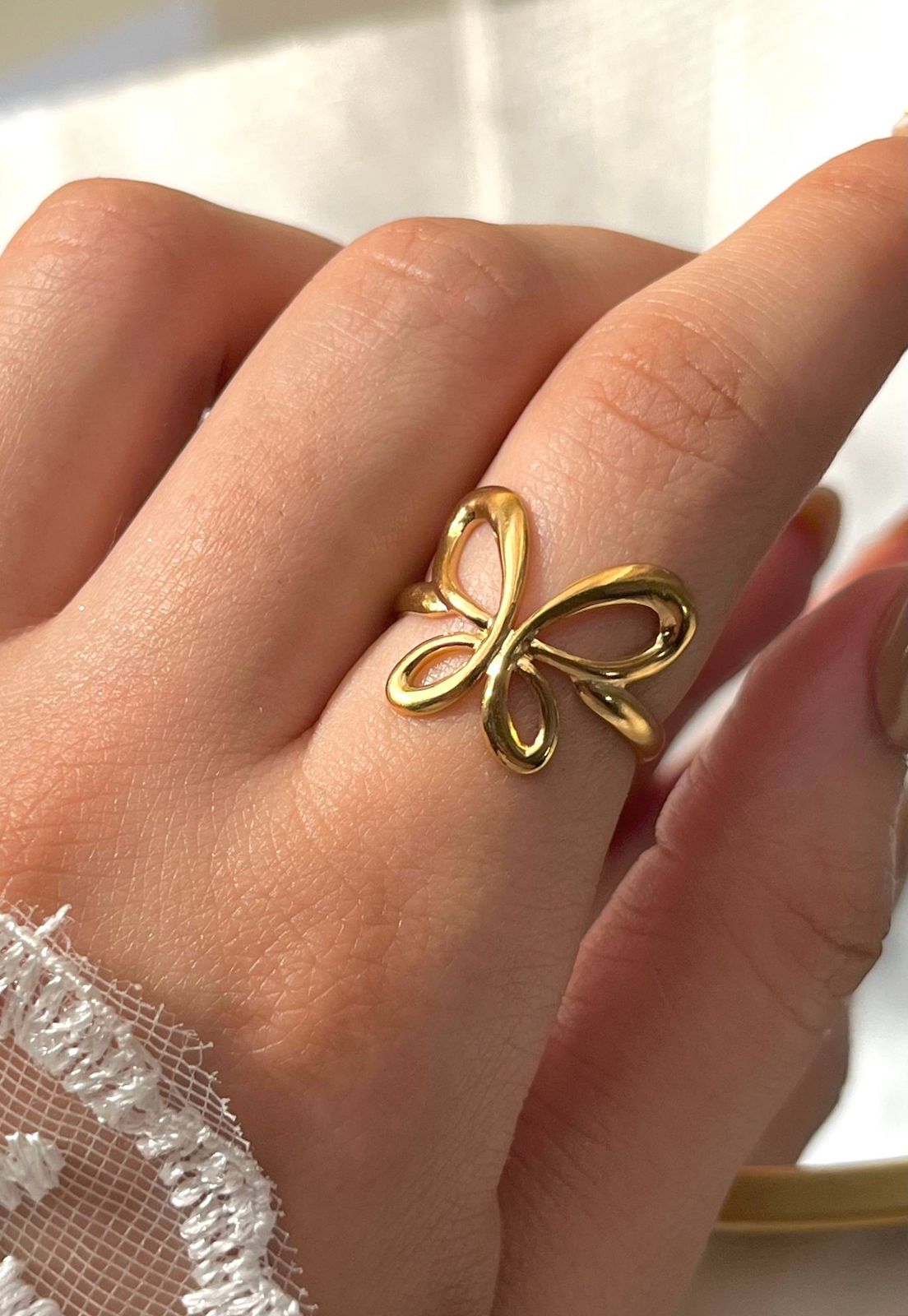Butterfly ring